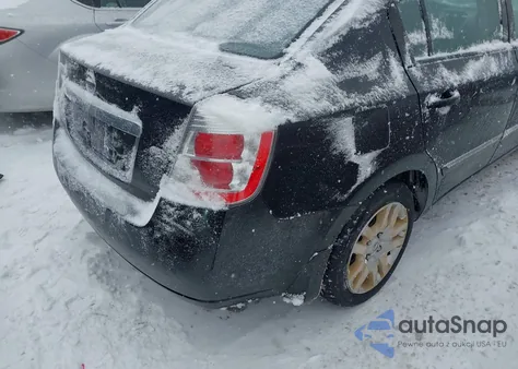 2010 Nissan Sentra 2.0S z USA, uszkodzony, nr VIN 3N1AB6AP4AL688167